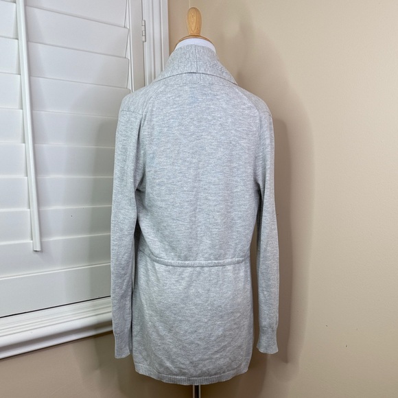 Light Gray Open-Front Ribbed Knit Cardigan - Picture 3 of 6